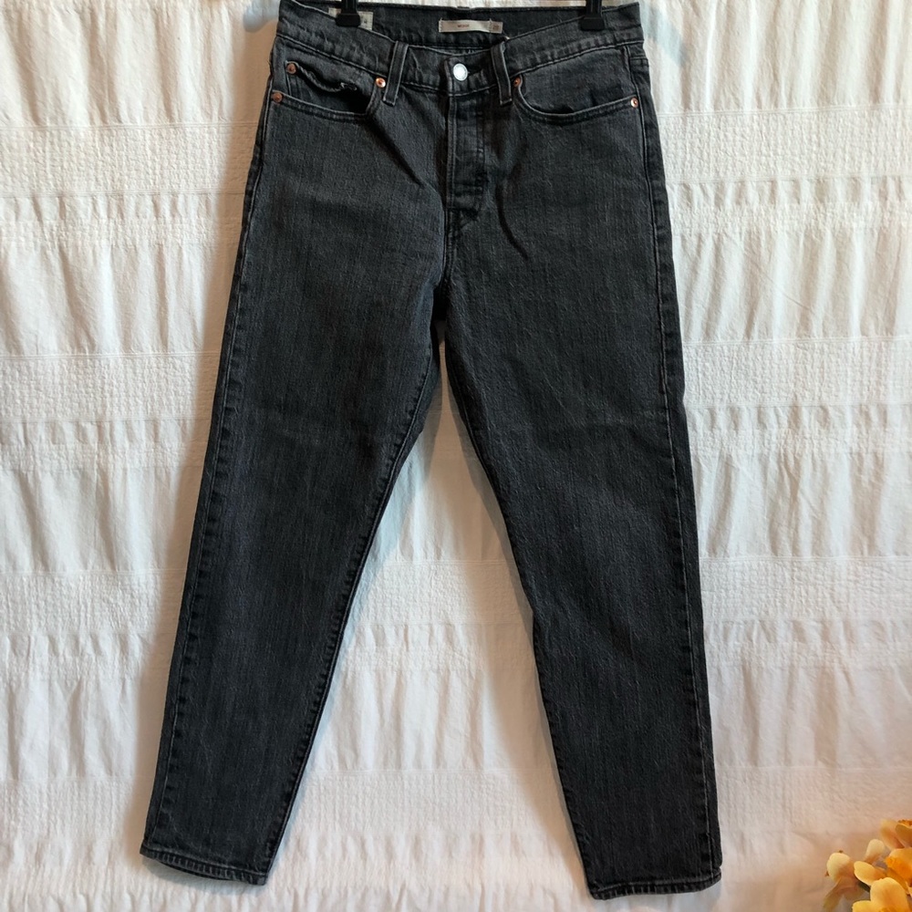 Levi’s premium wedgie jeans, faded black, EUC
